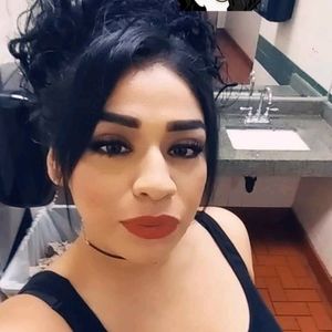 Meet your Posher, Reyna